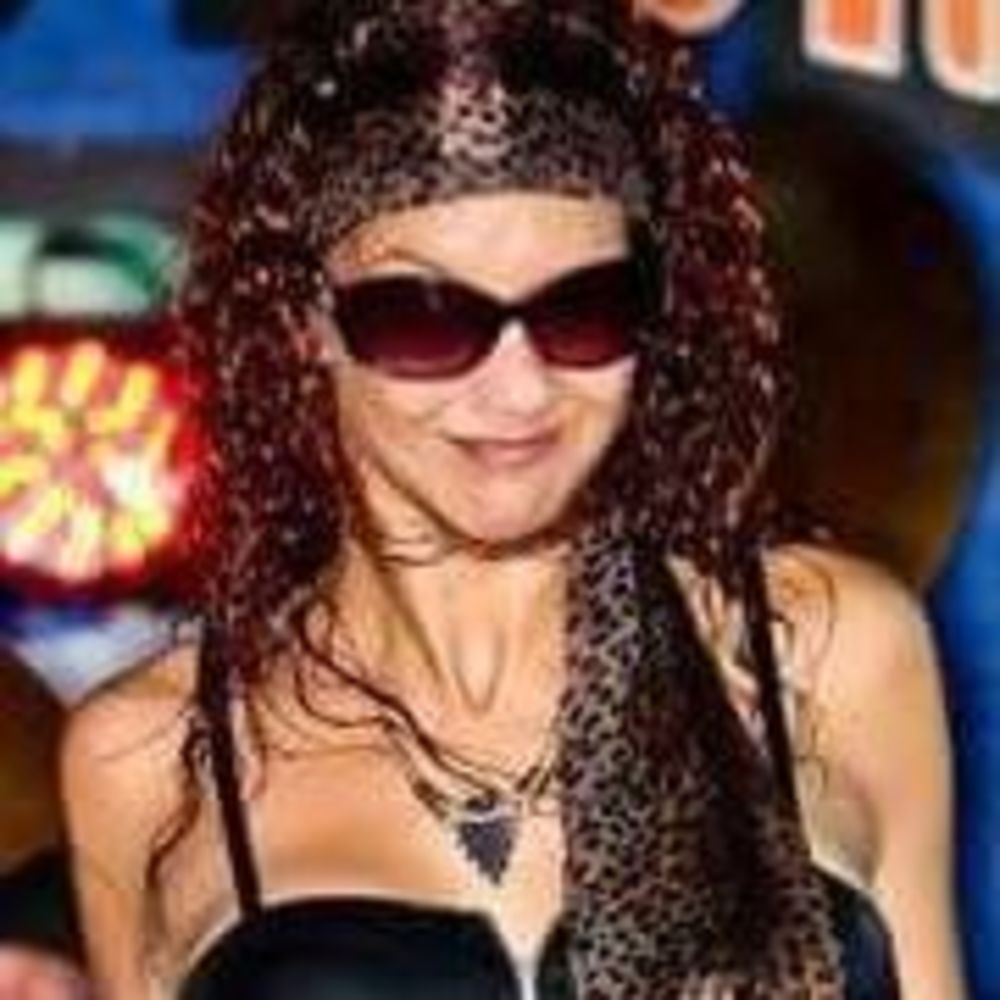 Meet your Posher, Christine